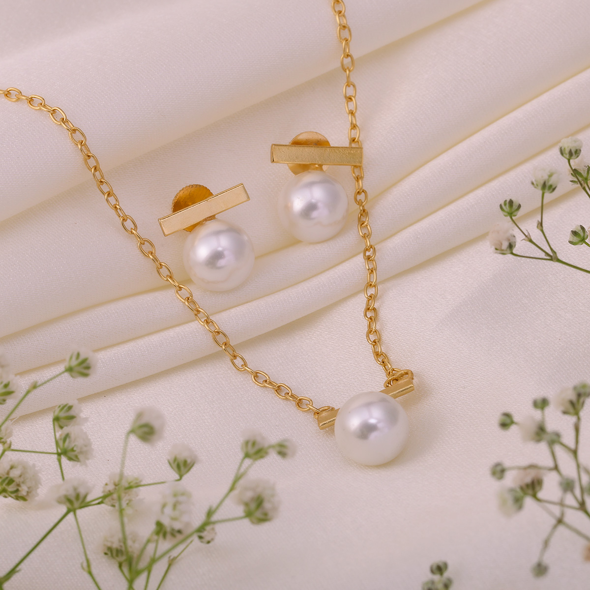 Elara Pearl Set