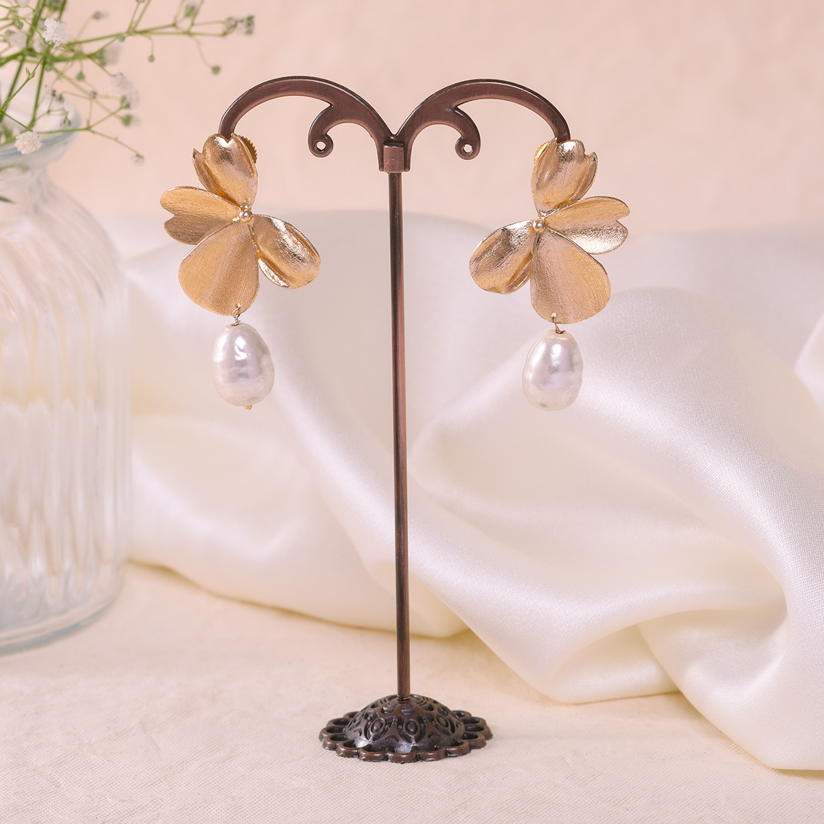 Clover Pearl Drops - Image 2
