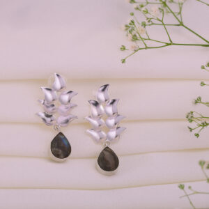 Aaranya Bloom Earrings